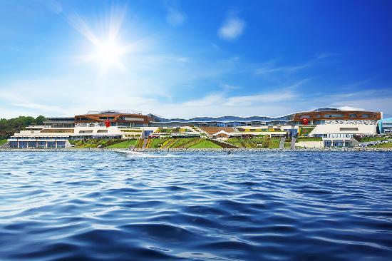 Centro Commerciale Aqua Florya Shopping and Life Center